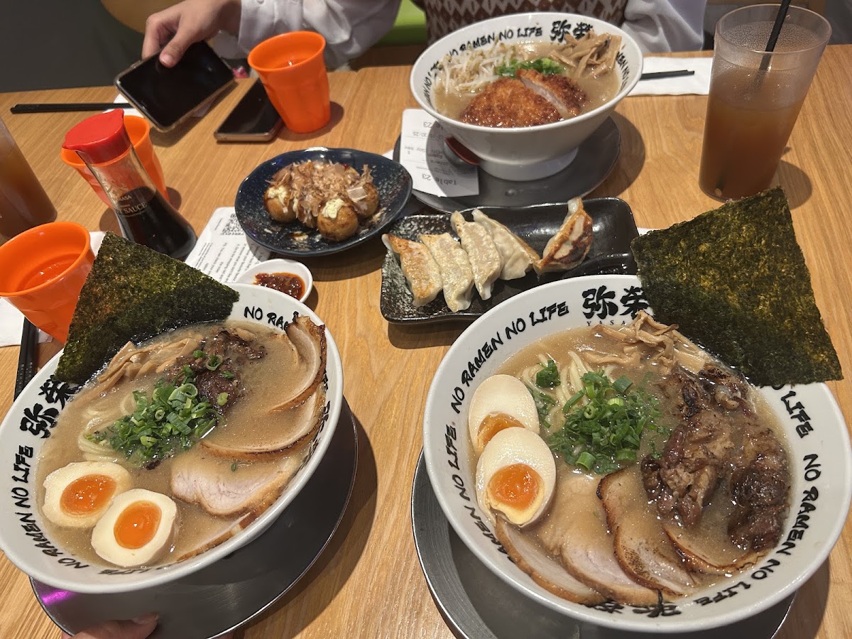 Yasaka Ramen Photo 3